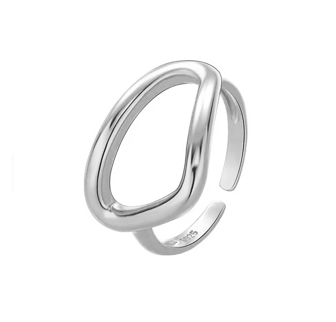 Ovangle Ring
